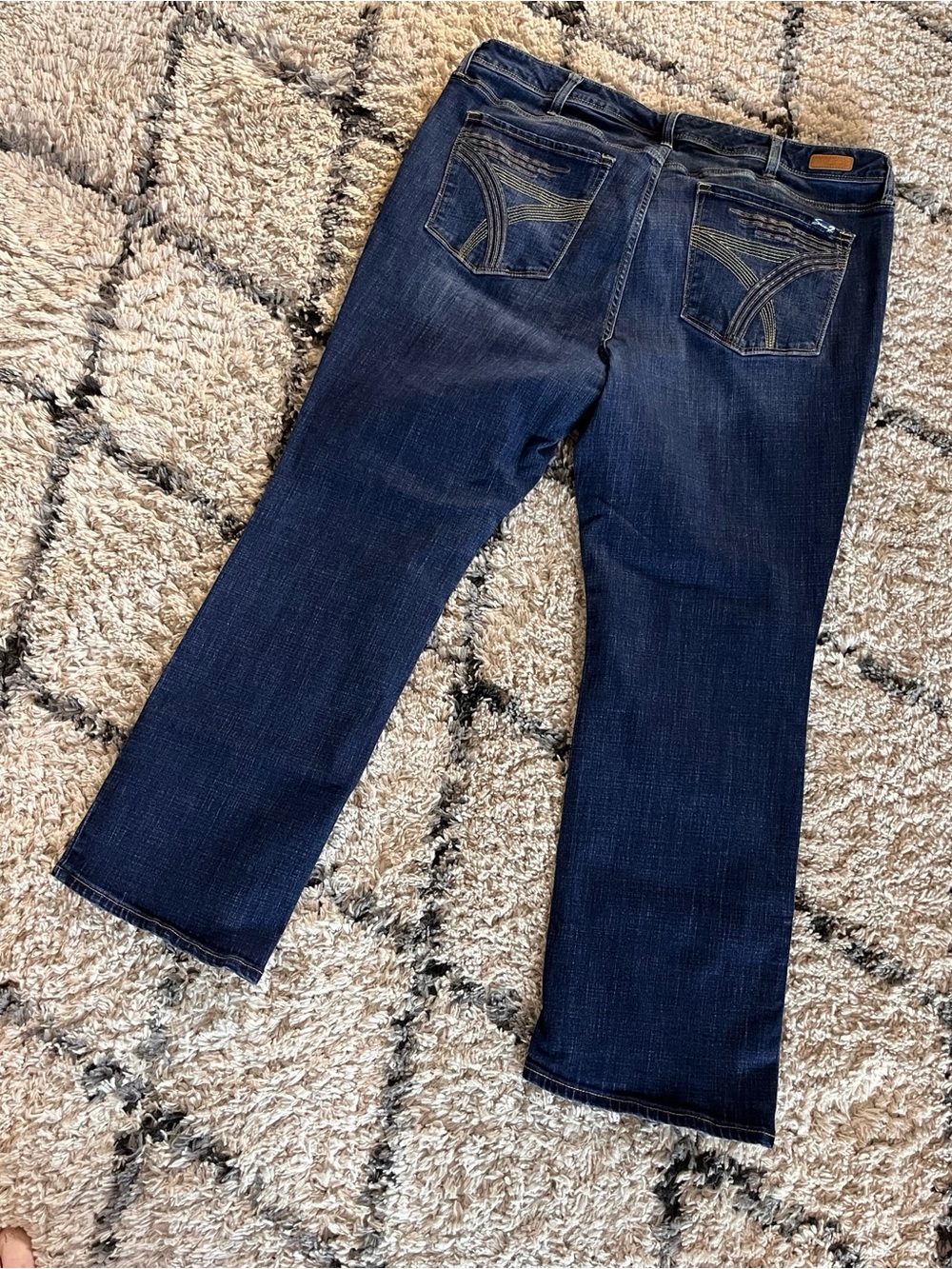 Seven7 Women’s Bootcut Jeans Dark Wash Stretch Denim Mid Rise Size 24 - Picture 5 of 7